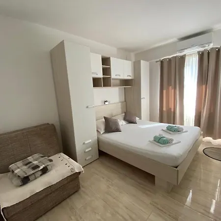 Apartman “3a” * Tučepi